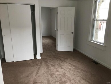 725 N Quincy St unit . 1, Allentown, PA 18109 - photo 5