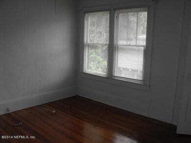 3566 Valencia Rd, Jacksonville, FL 32205 - photo 4