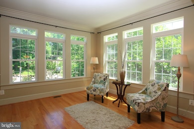 6353 Lakewood Dr, Falls Church, VA 22041 - photo 3