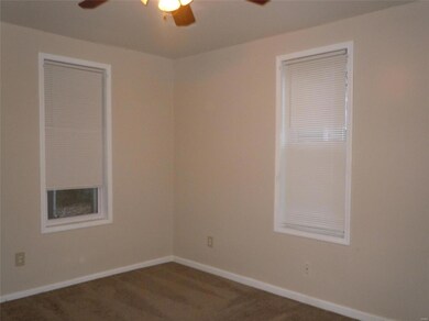 401 S Morrison Ave, Collinsville, IL 62234 - photo 2