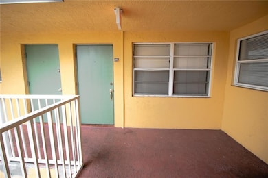 DOOR ENTRY WITH THE OTHER ENTRY DOOR INDEPENDENT.