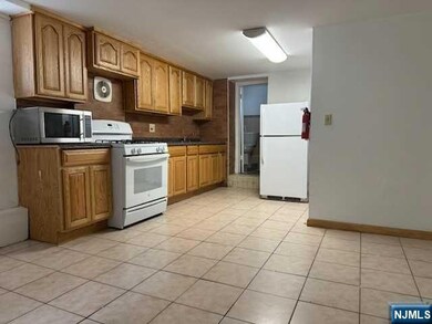 475 Ridge Rd unit 1B, Lyndhurst, NJ 07071 - photo 3