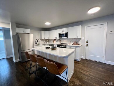 4922 Hampton Ave- North