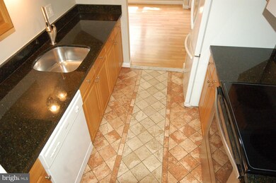 8327 Sperry Ct, Laurel, MD 20723 - photo 2