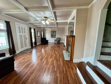 433 High St, Spencer, WV 25276 - photo 2