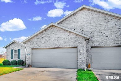 50 Brooke Cir unit 50, Morton, IL 61550 - photo 2