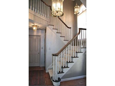 Entry/Foyer.