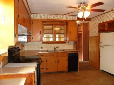 193 Beach St, Saco, ME 04072 - photo 2