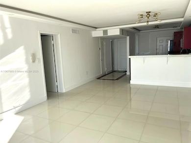 18601 NE 14th Ave unit 409, Miami, FL 33179 - photo 4
