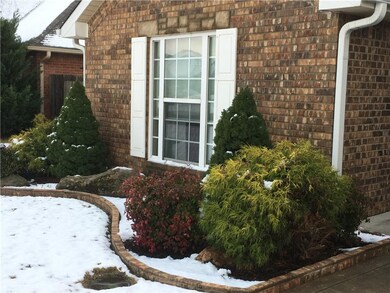 1955 Glenbrook Dr, Shawnee, OK 74804 - photo 3