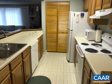 2147 Fairway Woods, Roseland, VA 22967 - photo 3