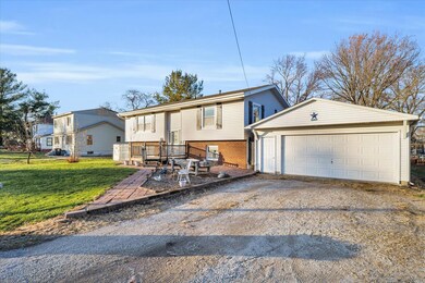 104 W Grant St, Philo, IL 61864 - photo 2