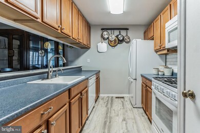 304 Wendover Dr unit 153-A, Norristown, PA 19403 - photo 7