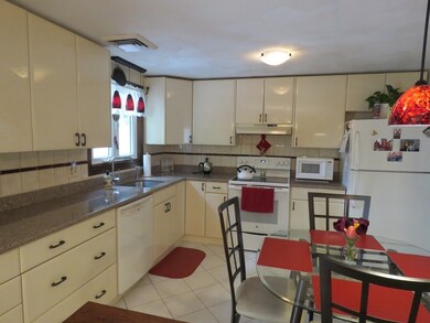 8 Patrick Cir, Stoneham, MA 02180 - photo 4