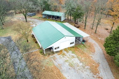 545 Puryears Bend Rd, Hartsville, TN 37074 - photo 4