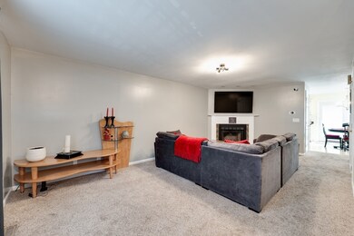 1051 Elm St unit 8, West Springfield, MA 01089 - photo 5