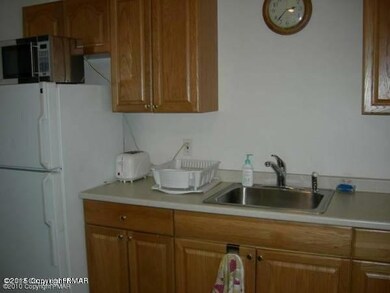 1140 Greenway Ave, Stroudsburg, PA 18360 - photo 3