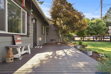 568 Elm St, Lyons, OR 97358 - photo 2