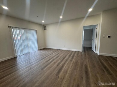 111 Frank Ct, South Plainfield, NJ 07080 - photo 6