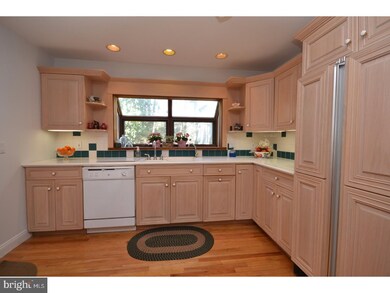 25 Violet Ln, Lansdowne, PA 19050 - photo 7