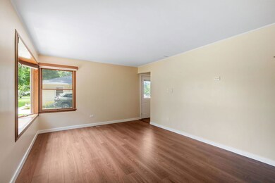 2404 George St, Rolling Meadows, IL 60008 - photo 3