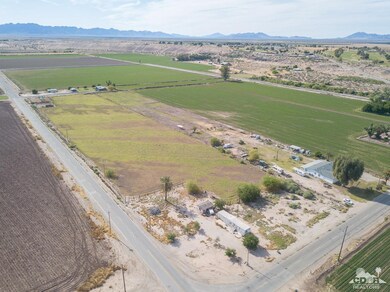 2901 N Defrain Blvd, Blythe, CA 92225 - photo 2