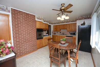 5444 Willowwood Rd, Columbus, OH 43229 - photo 6