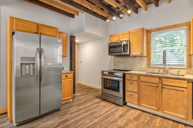 142 Broadway unit B, Dover, NH 03820 - photo 5
