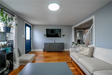 43 Ordway St, Pawtucket, RI 02861 - photo 4