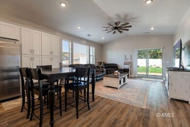 559 S Cedar Cir, Kanab, UT 84741 - photo 7