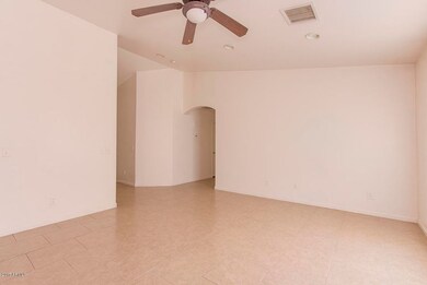 LIVING AREA (2)