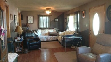 2325 S Pershing Dr, Muncie, IN 47302 - photo 4