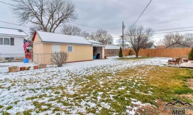 411 S Chestnut St, Nampa, ID 83686 - photo 5
