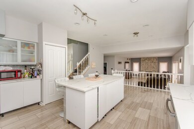 3801 Edgewater Dr, Hazel Crest, IL 60429 - photo 7