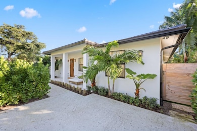 330 Laurie Rd, West Palm Beach, FL 33405 - photo 3