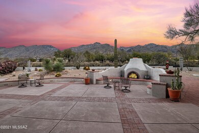Patio w_Mountain Views