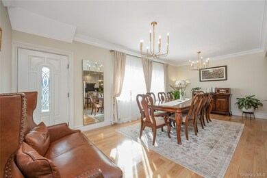 2 Hamilton St, Farmingdale, NY 11735 - photo 7