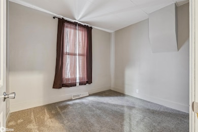 1916 Avenue F, Fort Madison, IA 52627 - photo 6