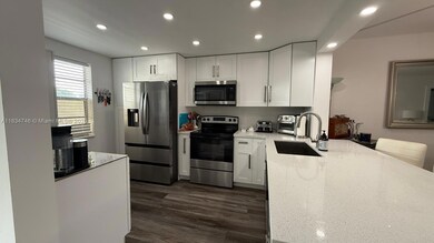 3910 Inverrary Blvd unit B503, Lauderhill, FL 33319 - photo 4