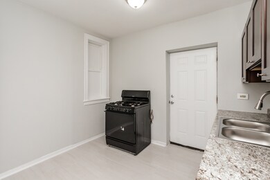6909 S Paxton Ave unit 3, Chicago, IL 60649 - photo 4