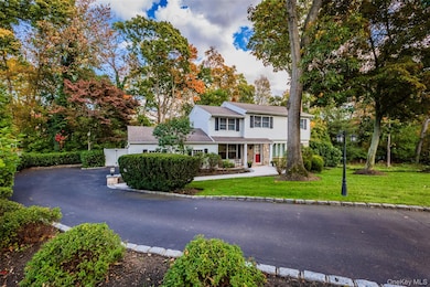 7 Carriage Ln, Setauket, NY 11733 - photo 3