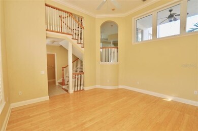 Spacious living room