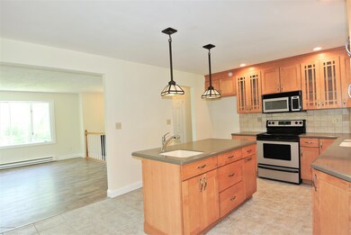 1030 Locust Ln, Stroudsburg, PA 18360 - photo 5