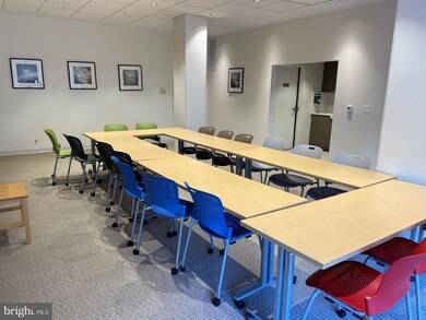 The Potomac Plaza Co-op unit 108, Washington, DC 20037 - photo 6