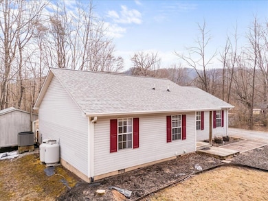 04-3063 Bradshaw Rd_04
