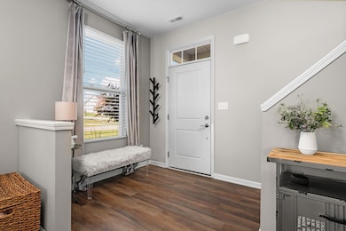 901 Salt Springs Dr, Saline, MI 48176 - photo 2