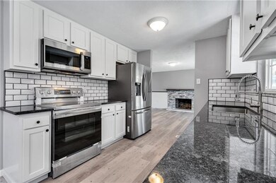 Open spacious new kitchen and all new Samsung appl