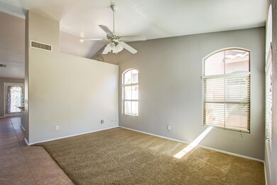 004_Living Room