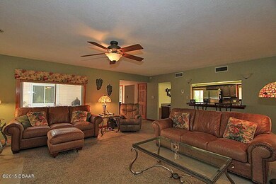 livingroom_700.jpg