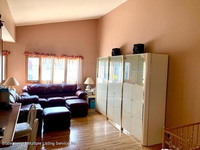 207 Bishop St, Staten Island, NY 10306 - photo 6